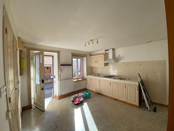 Maison avec dépendances