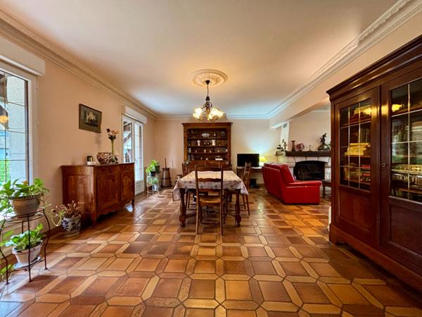 Maison familliale de construction traditionnelle