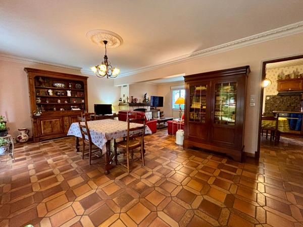 Maison familliale de construction traditionnelle