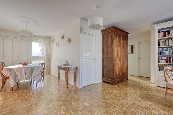 Appartement 5 pièces, 3 chambres, Nanterre limite Rueil €430 000 ** - Référence 14979