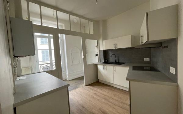 Appartement à vendre    3 pièces • 103 m2 Vienne