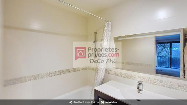 Appartement  4/5 pièces  96 m2  balcon & loggia  Le Chesnay (proche Versailles)