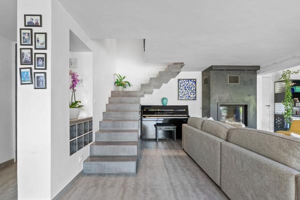Location Maison de luxe Aubagne 5 Pièces 188 m²