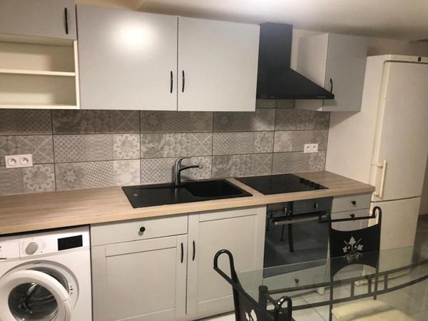 Appartements en duplex avec cave- Cotignac