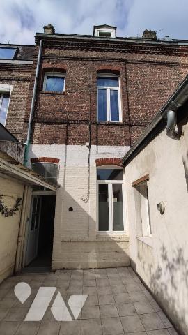 IMMEUBLE DE RAPPORT AVEC 3 APPARTEMENTS