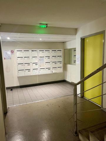 Bordeaux Victoire / Gare St Jean - studio de 20m2 et stationnement