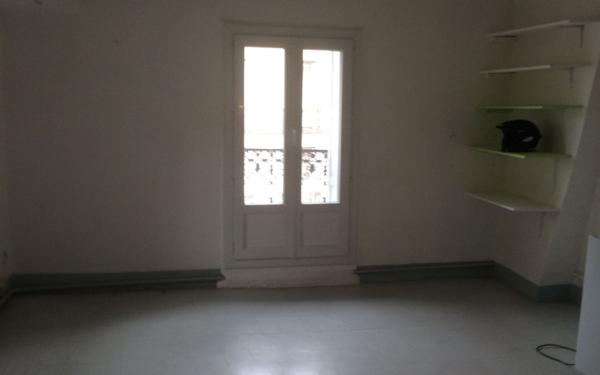 Immeuble à vendre    8 pièces •  Pézenas