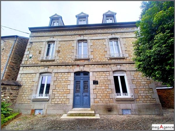 Appartement à FOUGERES, 35300 - 4 pièces 82m²