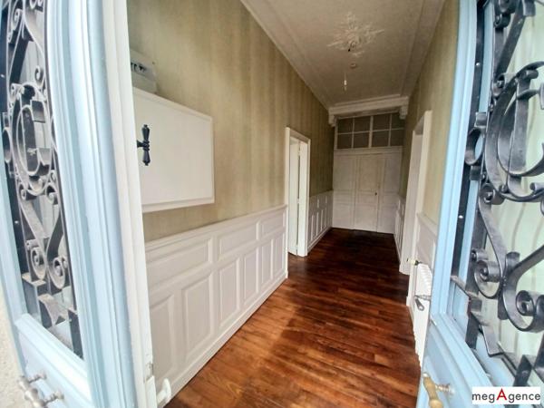 Appartement à FOUGERES, 35300 - 4 pièces 82m²