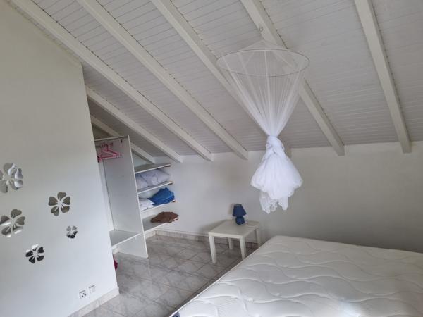 Petit-Bourg (97170) T2 meublé - haut de villa