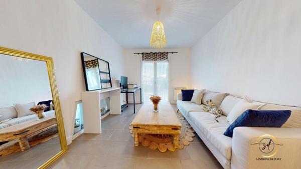 Maison 3 faces 5pièce(s) 106 m2, jardin, garage, place de parking