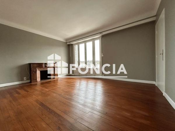 Location Maison 5 pièces 135 m² - 22 AVENUE CHARLES ET HENRI MOUREU Oloron Sainte Marie 64400