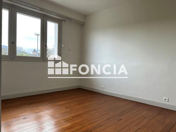 Location Maison 5 pièces 135 m² - 22 AVENUE CHARLES ET HENRI MOUREU Oloron Sainte Marie 64400