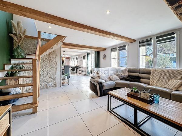 MAISON À VENDRE DE 5 PIÈCES DE 145,00 M²