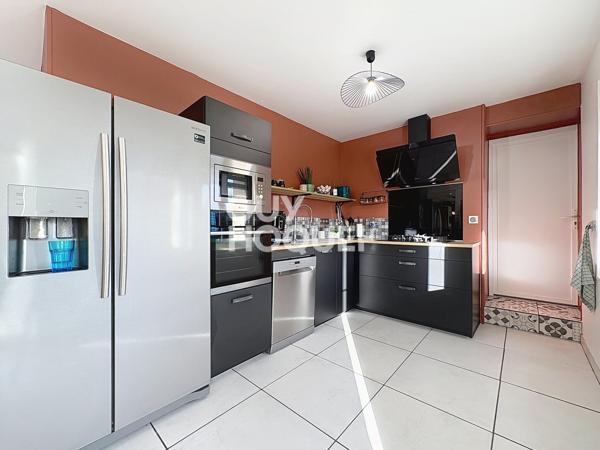 MAISON À VENDRE DE 5 PIÈCES DE 145,00 M²