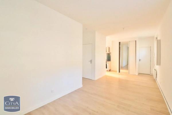 Appartement à louer 2 pièces 41.59m² Saint-Étienne (42000)