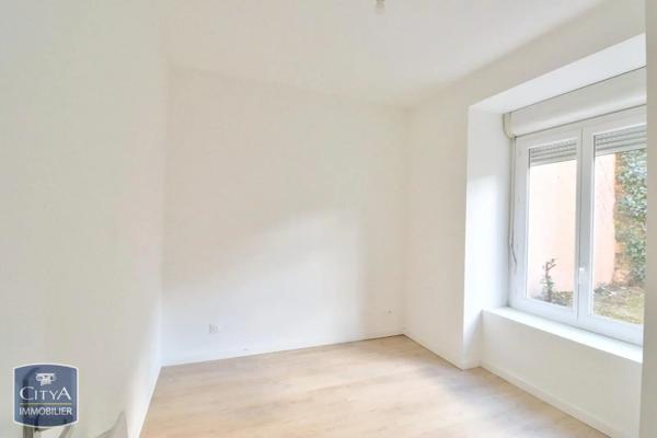 Appartement à louer 2 pièces 41.59m² Saint-Étienne (42000)