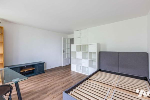 Appartement 30 m² Place du Calvaire PARIS 18