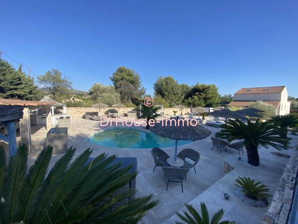 Maison à vendre 8 pièces de 226 m²