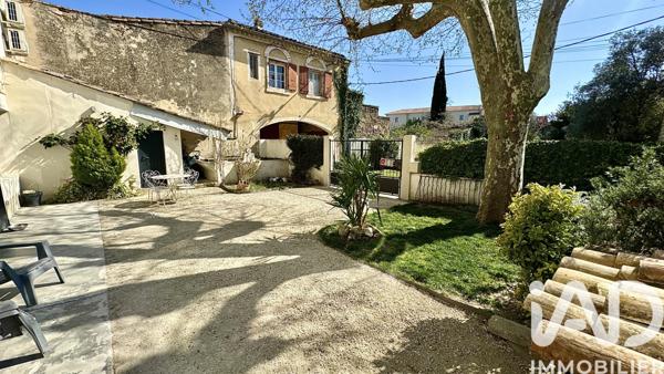 Maison à vendre 13 pièces 313 m² Sainte-Cécile-les-Vignes