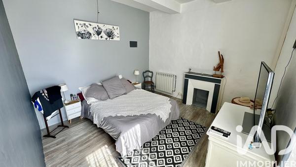 Maison à vendre 13 pièces 313 m² Sainte-Cécile-les-Vignes