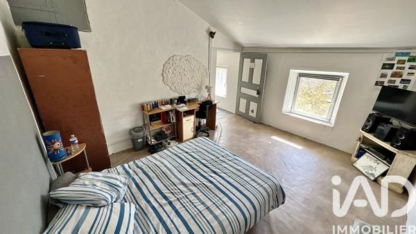 Maison à vendre 13 pièces 313 m² Sainte-Cécile-les-Vignes