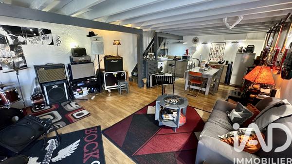 Maison à vendre 13 pièces 313 m² Sainte-Cécile-les-Vignes