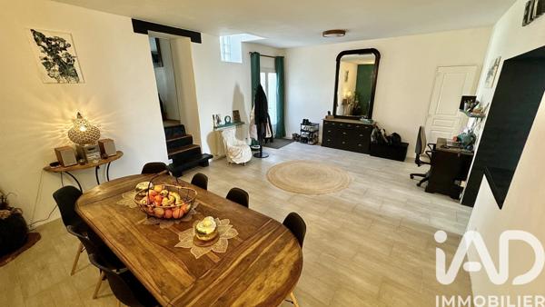 Maison à vendre 13 pièces 313 m² Sainte-Cécile-les-Vignes