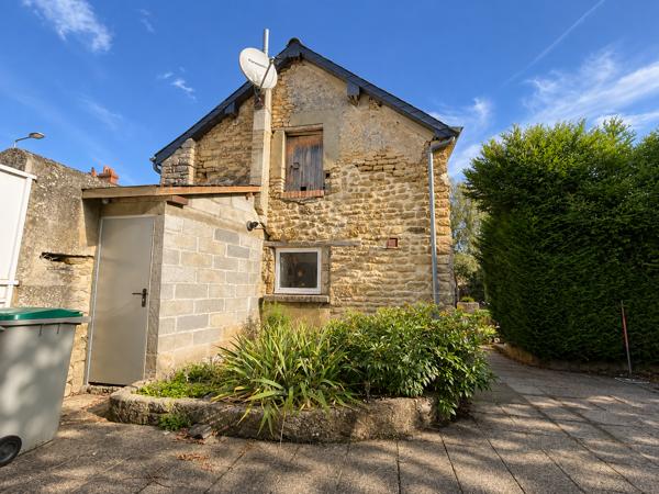 Maison
         6 pièces
        - 120 m² 221 000 € *