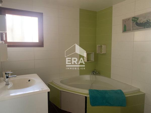 Maison dauphinoise à Saint Clair De La Tour 125m² terrain 4045m²