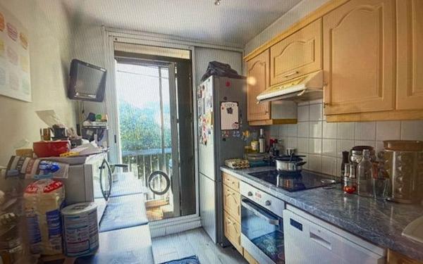 Appartement à vendre    4 pièces • 72,62 m2 Marseille 11