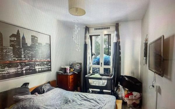 Appartement à vendre    4 pièces • 72,62 m2 Marseille 11