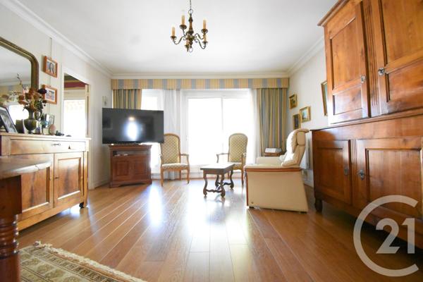 Appartement à vendre  4 pièces - 97,88 m2 VICHY - 03