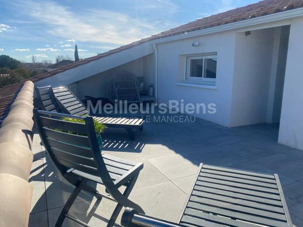 SUPERBE DUPLEX AVEC TERRASSE TROPEZIENNE SANS VIS A VIS