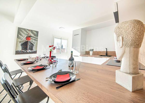 SUPERBE DUPLEX AVEC TERRASSE TROPEZIENNE SANS VIS A VIS