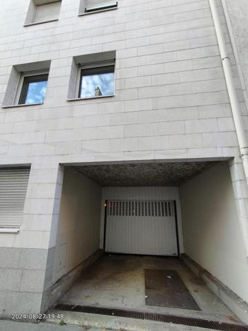Parking / Garage à louer à Nantes