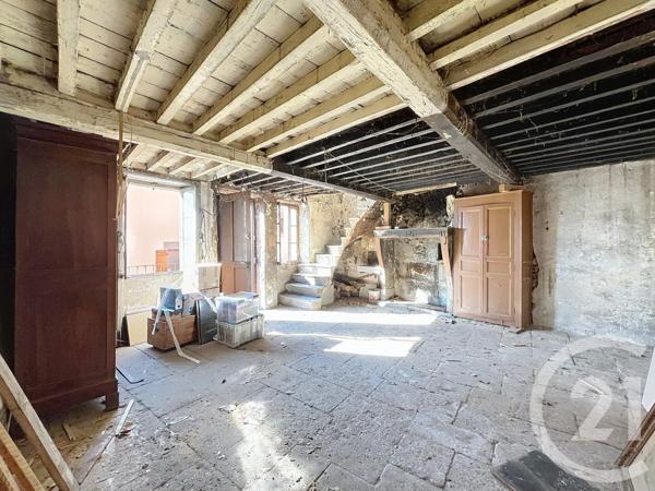 Maison à vendre  2 pièces - 64 m2 VOLVIC - 63