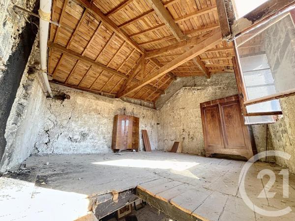 Maison à vendre  2 pièces - 64 m2 VOLVIC - 63