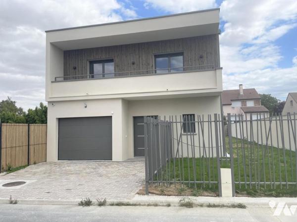 Maison contemporaine 6 pièces avec piscine