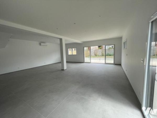 Maison contemporaine 6 pièces avec piscine
