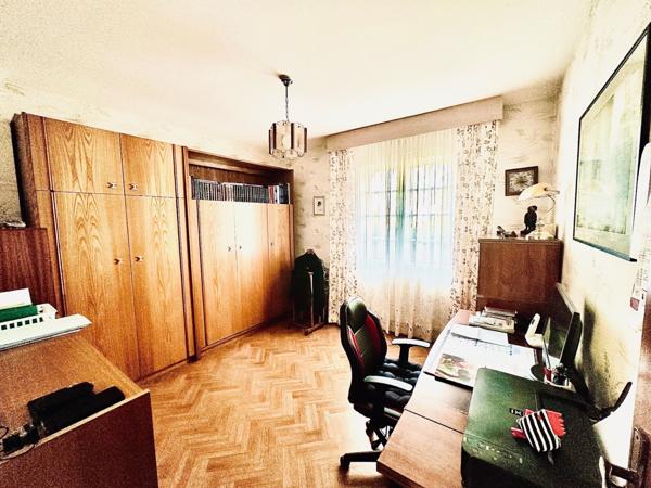 Joli pavillon sur sous sol