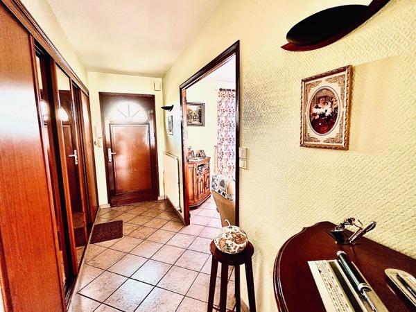 Joli pavillon sur sous sol