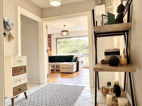 Magnifique appartement de 81 m2 idéalement situé en fond d'impasse - centre ville de BELFORT