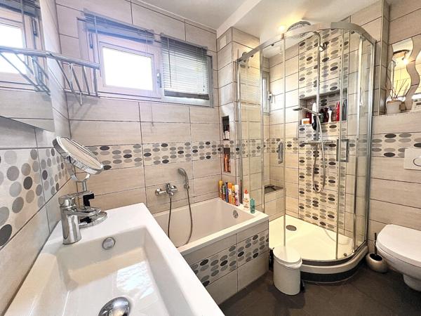 Magnifique appartement de 81 m2 idéalement situé en fond d'impasse - centre ville de BELFORT