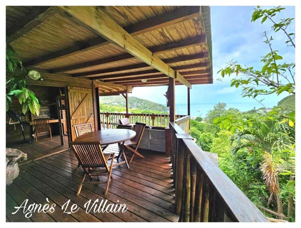 Propriété de 9 gites et 2 piscines Vue Mer