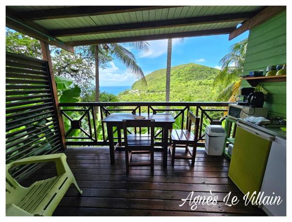 Propriété de 9 gites et 2 piscines Vue Mer