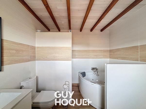 Maison avec piscine, dépendances et vue imprenable - 69840 CENVES