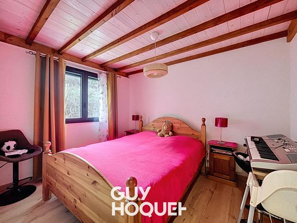 Maison avec piscine, dépendances et vue imprenable - 69840 CENVES