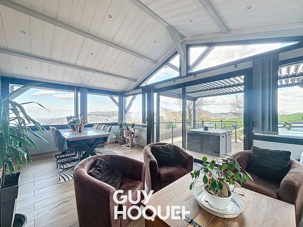 Maison avec piscine, dépendances et vue imprenable - 69840 CENVES