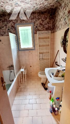 Pavillon de plain-pied avec sous-sol complet